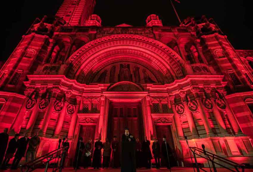 Public buildings in red to highlight persecution