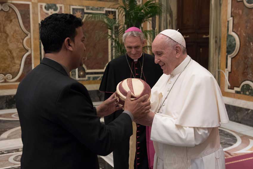 Pope Francis receives gift