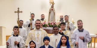 Youth from the Somascan parishes of St Joseph’s Moorebank and St Christopher’s Holsworthy were consecrated to the Immaculate Heart of Mary on the Feast of Our Lady of Fatima. as preparations for World Youth Day 2023 in the parishes begin. Photo: Mathew De Sousa