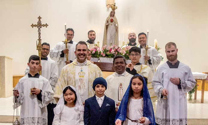 Youth from the Somascan parishes of St Joseph’s Moorebank and St Christopher’s Holsworthy were consecrated to the Immaculate Heart of Mary on the Feast of Our Lady of Fatima. as preparations for World Youth Day 2023 in the parishes begin. Photo: Mathew De Sousa