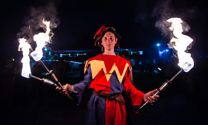 What’s a medieval get-together without a medieval fire juggler? Flaming torches helped create a special atmosphere for the evening. Photo: Giovanni Portelli