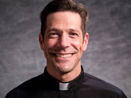 With a little help from lay Catholics committed to their faith and a publisher, US priest Fr Mike Schmitz has transformed podcasting into a powerful tool for formation and evangelisation. Photo: CNS, courtesy Ascension