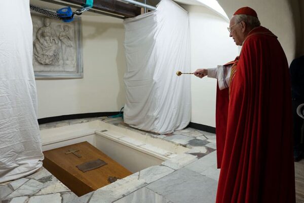 Scroll In Benedict S Casket Briefly Summarises His Life And Ministry The Catholic Weekly