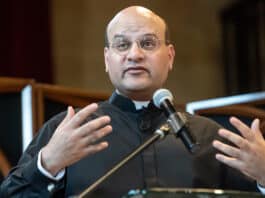 Fr Raymond De Souza speak about lessons learned from 19 years as a university chaplain at Chapter Hall on 7 February. Photo: Giovanni Portelli