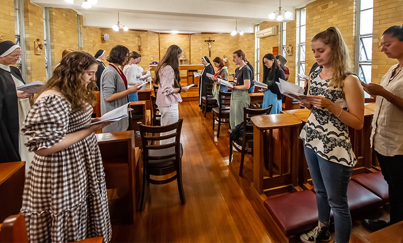 20 young women attend the annual Nun Run to gain insight into the life and formation of some of Sydney’s Religious communities. Photo: Giovanni Portelli