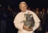 Pope John Paul II holds a koala during his 1986 visit to Australia. Photo: CNS/L’Osservatore Romano